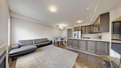 Photo 7 at 121 - 1331 Major Mackenzie Drive, Patterson, Vaughan