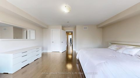 Photo 19 at 121 - 1331 Major Mackenzie Drive, Patterson, Vaughan