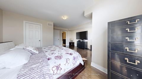 Photo 26 at 121 - 1331 Major Mackenzie Drive, Patterson, Vaughan