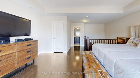 Photo 35 at 121 - 1331 Major Mackenzie Drive, Patterson, Vaughan