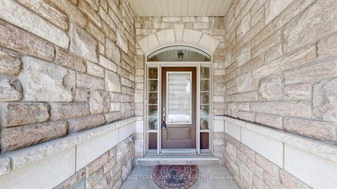 Photo 49 at 121 - 1331 Major Mackenzie Drive, Patterson, Vaughan