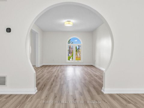 Photo 13 at 477 Cummer Avenue, Newtonbrook East, Toronto