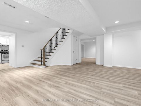 Photo 34 at 477 Cummer Avenue, Newtonbrook East, Toronto