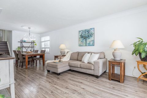 Photo 9 at 3 Oren Boulevard, Sunnidale, Barrie