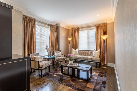 Photo 4 at 1 Sanibel Crescent, Uplands, Vaughan