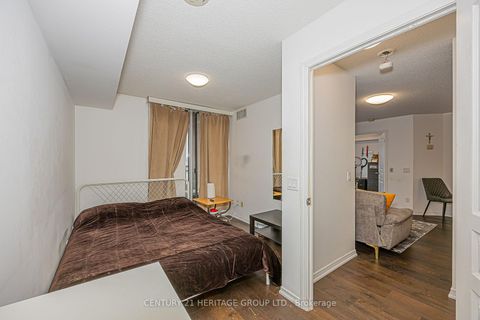 Photo 14 at 211 - 310 Red Maple Road, Langstaff, Richmond Hill