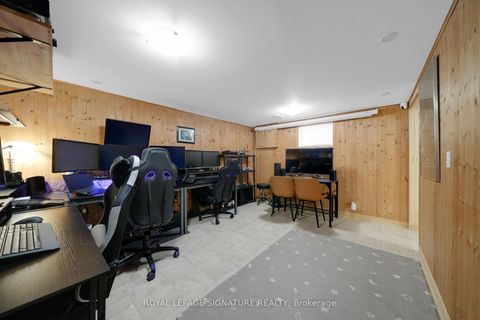 Photo 17 at 821 Krosno Boulevard, Bay Ridges, Pickering