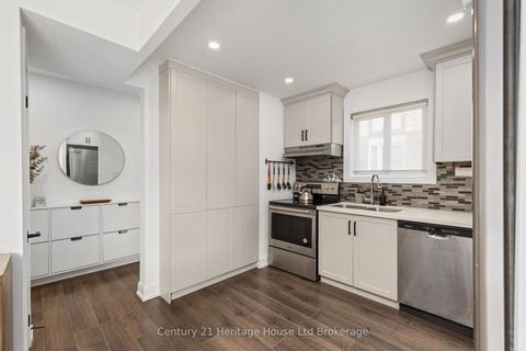 Photo 4 at 9 San Vito Way, Jane Heights, Toronto