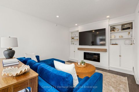 Photo 11 at 9 San Vito Way, Jane Heights, Toronto