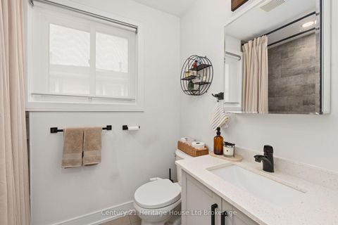 Photo 20 at 9 San Vito Way, Jane Heights, Toronto