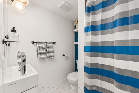 Photo 25 at 9 San Vito Way, Jane Heights, Toronto