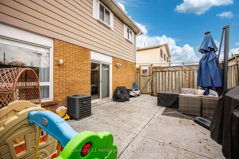 Photo 27 at 9 San Vito Way, Jane Heights, Toronto