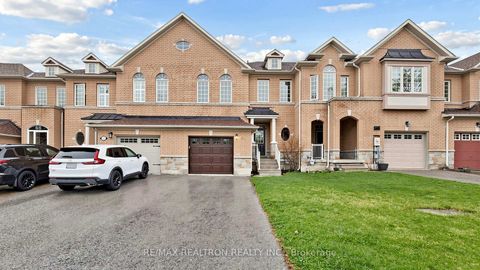 Photo 1 at 52 Gauguin Avenue, Patterson, Vaughan