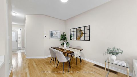 Photo 8 at 52 Gauguin Avenue, Patterson, Vaughan