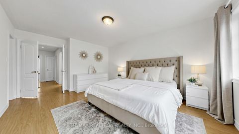 Photo 17 at 52 Gauguin Avenue, Patterson, Vaughan