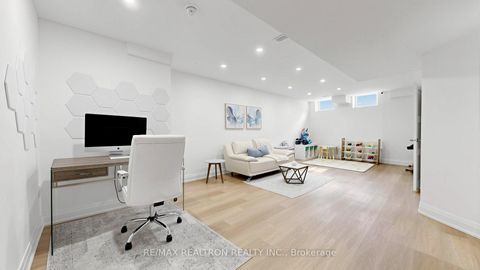 Photo 27 at 52 Gauguin Avenue, Patterson, Vaughan