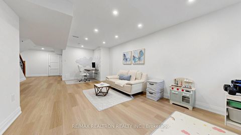 Photo 28 at 52 Gauguin Avenue, Patterson, Vaughan