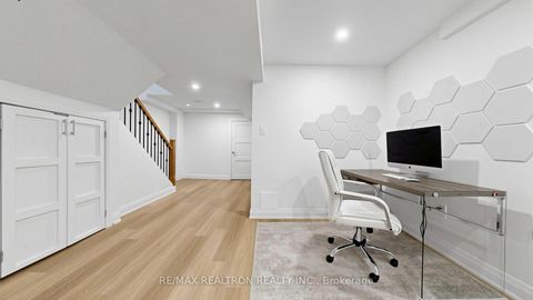 Photo 31 at 52 Gauguin Avenue, Patterson, Vaughan