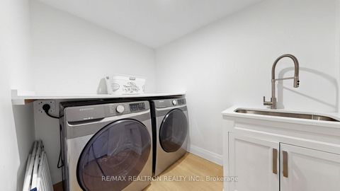 Photo 34 at 52 Gauguin Avenue, Patterson, Vaughan