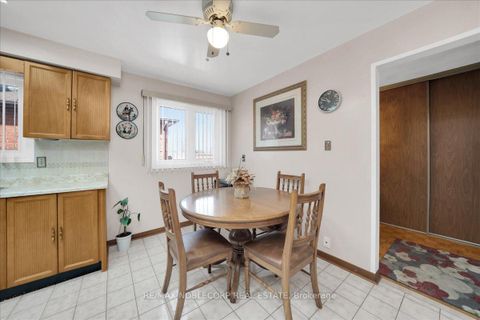 Photo 17 at 175 Oliver Lane, Maple, Vaughan