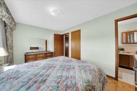 Photo 19 at 175 Oliver Lane, Maple, Vaughan