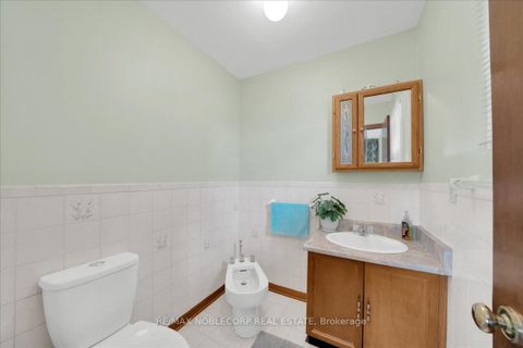 Photo 20 at 175 Oliver Lane, Maple, Vaughan