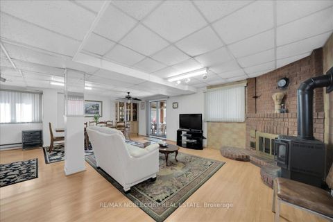 Photo 26 at 175 Oliver Lane, Maple, Vaughan