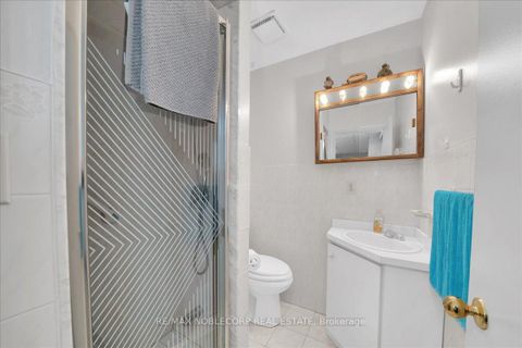 Photo 31 at 175 Oliver Lane, Maple, Vaughan