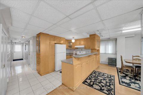 Photo 32 at 175 Oliver Lane, Maple, Vaughan