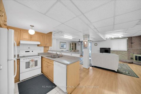 Photo 33 at 175 Oliver Lane, Maple, Vaughan