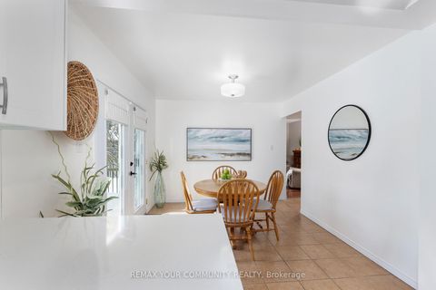 Photo 16 at 28 Camrose Drive, Keswick South, Georgina