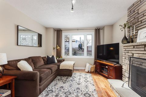 Photo 18 at 28 Camrose Drive, Keswick South, Georgina