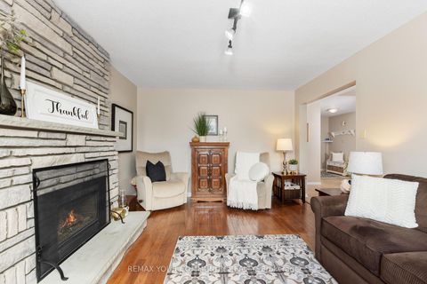 Photo 19 at 28 Camrose Drive, Keswick South, Georgina