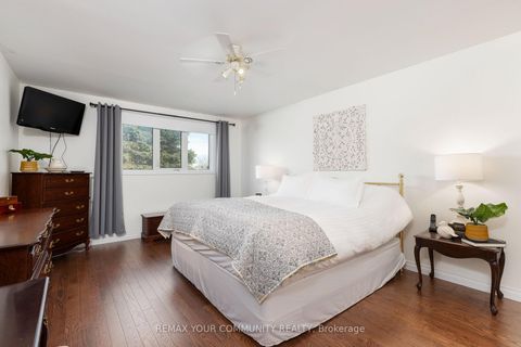 Photo 23 at 28 Camrose Drive, Keswick South, Georgina