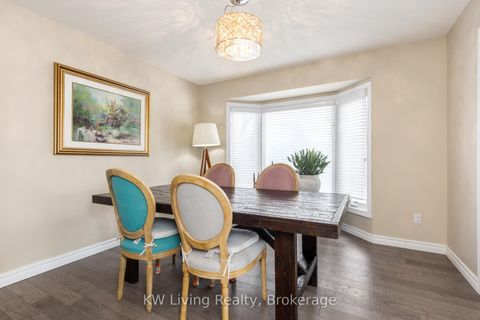 Photo 11 at 129 Franklin Avenue, Yorkhill, Vaughan