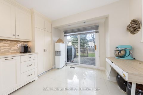 Photo 16 at 129 Franklin Avenue, Yorkhill, Vaughan