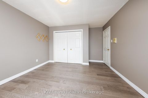 Photo 35 at 129 Franklin Avenue, Yorkhill, Vaughan