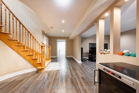Photo 39 at 129 Franklin Avenue, Yorkhill, Vaughan