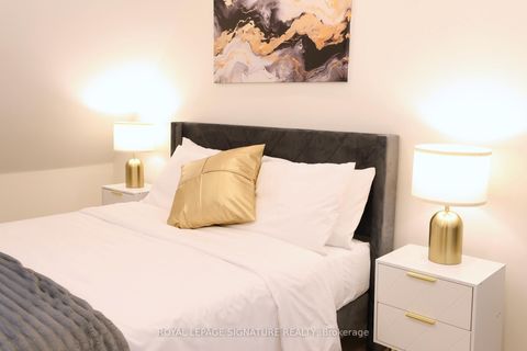 Photo 16 at 36 Tennis Crescent, North Riverdale, Toronto