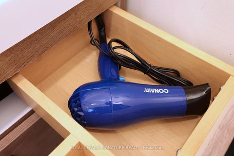 Photo 20 at 36 Tennis Crescent, North Riverdale, Toronto