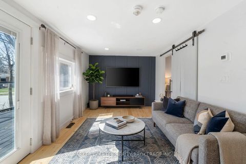 Photo 6 at 160 Duckworth Street, Codrington, Barrie