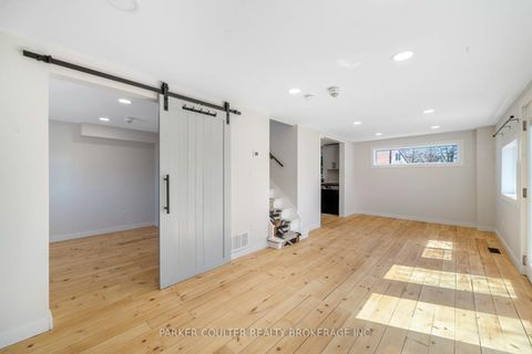 Photo 13 at 160 Duckworth Street, Codrington, Barrie