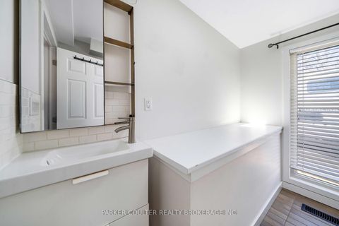 Photo 15 at 160 Duckworth Street, Codrington, Barrie