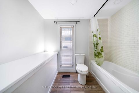 Photo 16 at 160 Duckworth Street, Codrington, Barrie