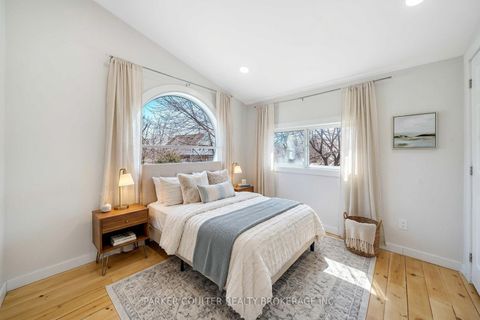 Photo 17 at 160 Duckworth Street, Codrington, Barrie