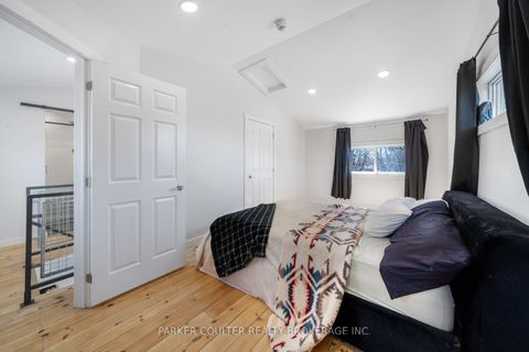 Photo 18 at 160 Duckworth Street, Codrington, Barrie