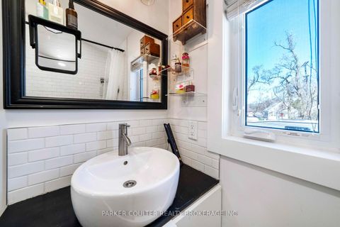 Photo 21 at 160 Duckworth Street, Codrington, Barrie