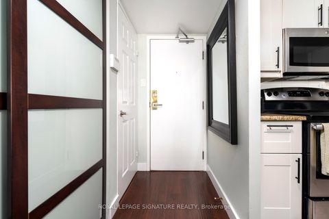 Photo 18 at 903 - 725 King Street W, Niagara, Toronto