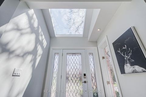 Photo 4 at 14 Brookfield Court, Markham Village, Markham