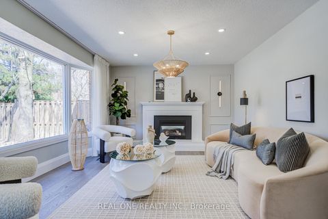 Photo 9 at 14 Brookfield Court, Markham Village, Markham